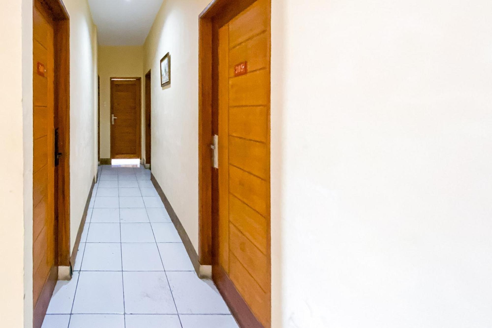 Hotel Reddoorz At Sentosa Jaya Helvetia Medan Exteriér fotografie