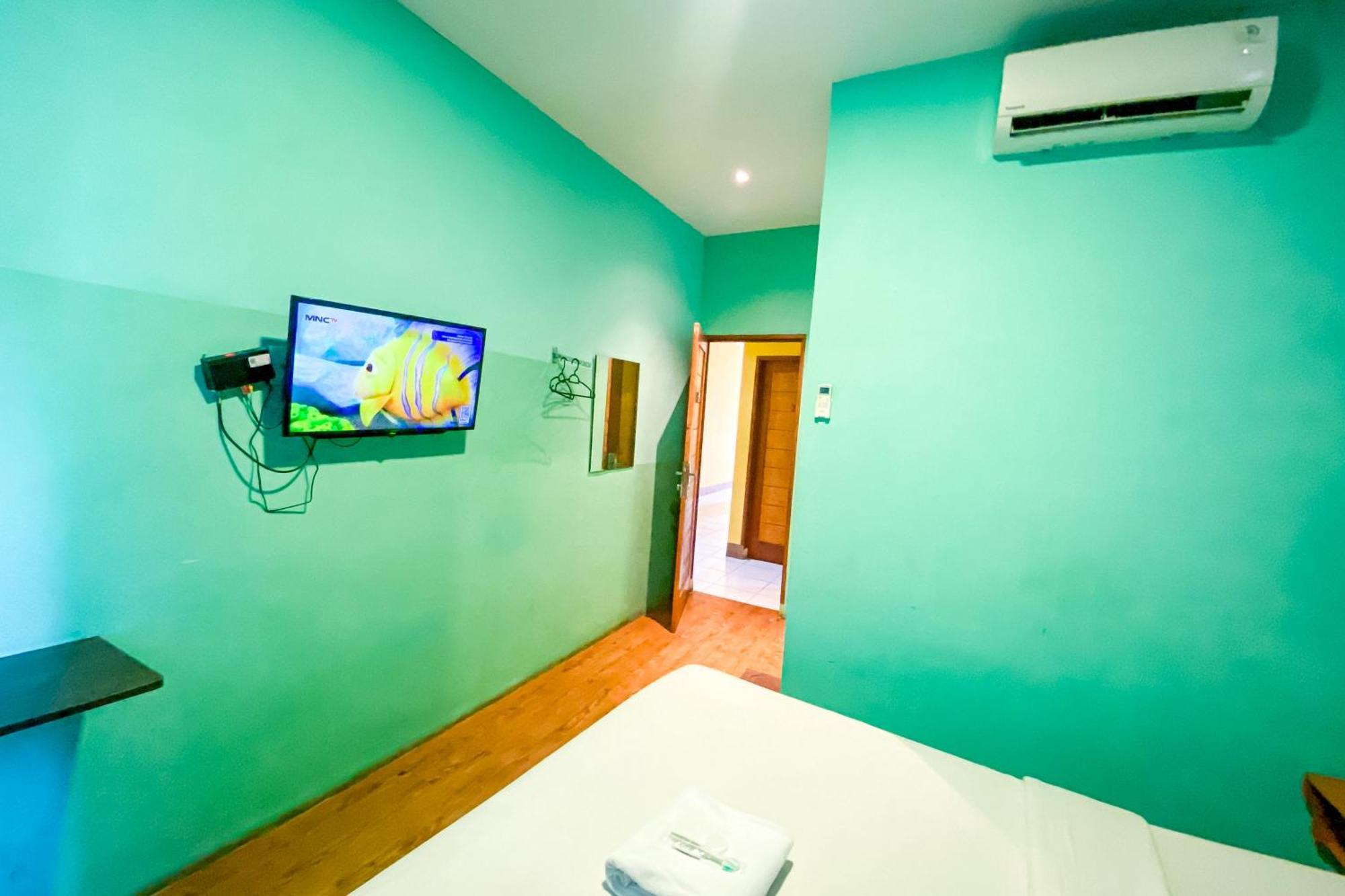 Hotel Reddoorz At Sentosa Jaya Helvetia Medan Exteriér fotografie